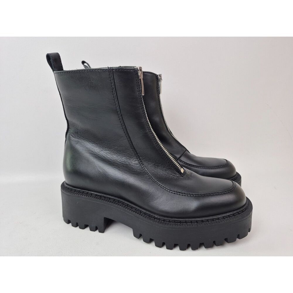 La CANADIENNE Black Leather Chunky Zip Ankle Boots